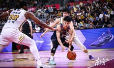 米兰体育网址-广东宏远抢眼表现，稳坐积分榜榜首的简单介绍