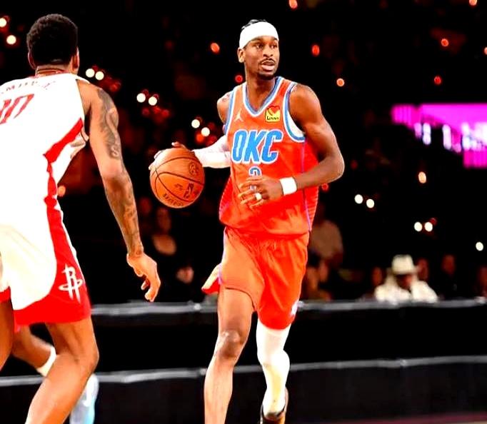 火箭主场击败尼克斯,领跑西部 火箭主场击败尼克斯,领跑西部