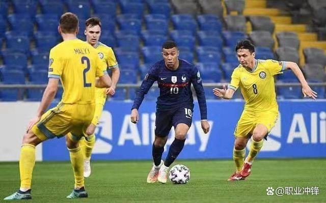 关于荷兰国家队大胜拉脱维亚，锁定欧洲杯资格的信息