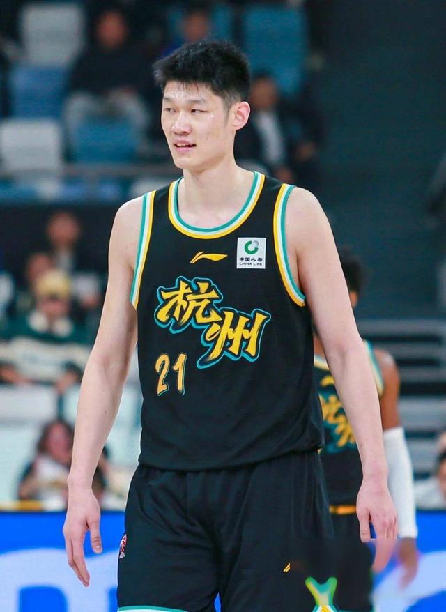 关于苦战经验：亚洲顶尖球队在激烈比拼中成长的信息