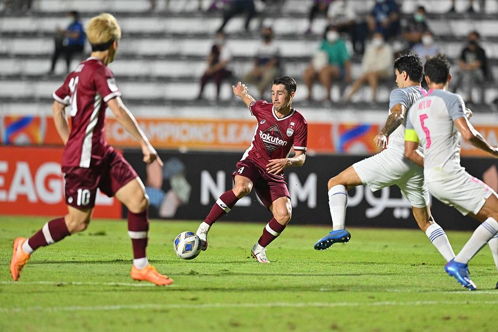 包含北爱尔兰队突破障碍，夺得胜利的词条